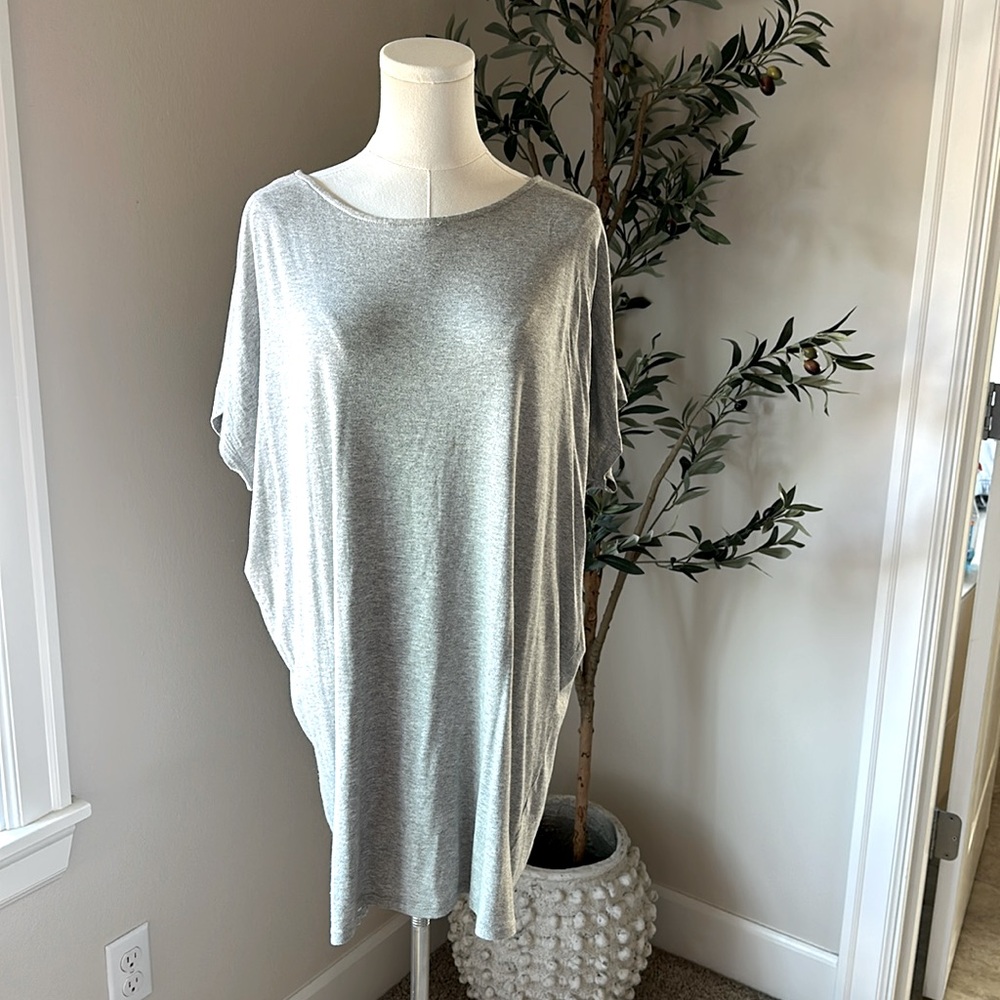 L - T-shirt dress grey